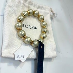JCrew stretch pearl bracelet